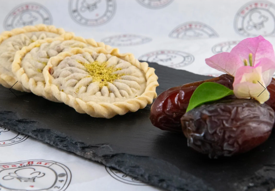 Kolompeh – Date & Walnut Pastry (By Nili)